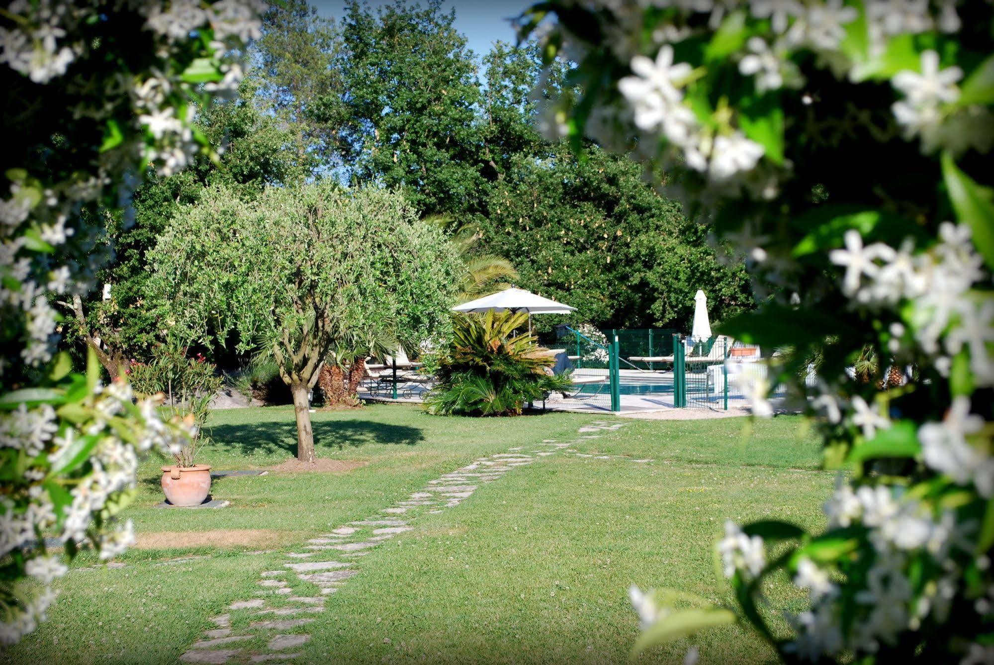 La Du Moulin 4*
